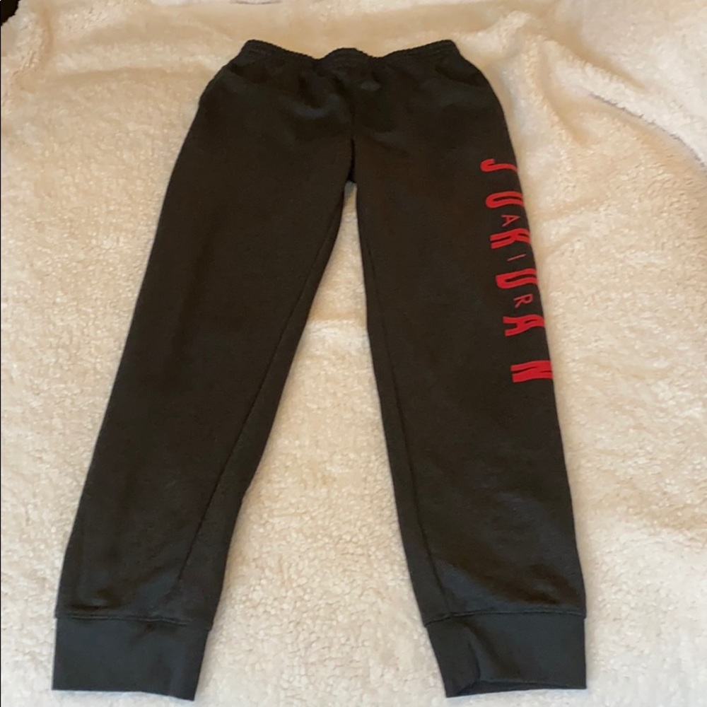 Jordan Air joggers boys XL